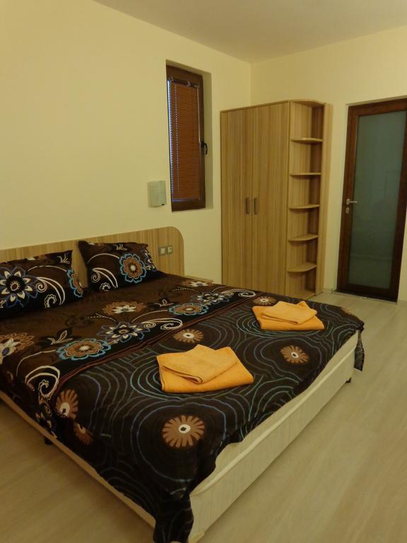Guest House Vessyta Saparewa Banja Exterior foto